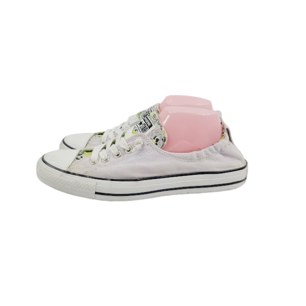 Converse Women's White Chuck‎ Lace Up Low Top Athletic Sneaker Size 11